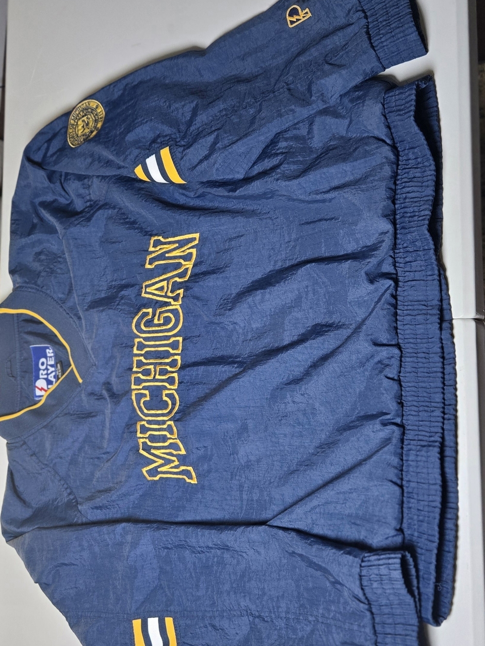 Vintage Pro Player University of Michigan Wolverines Pullover Windbreaker Jacket